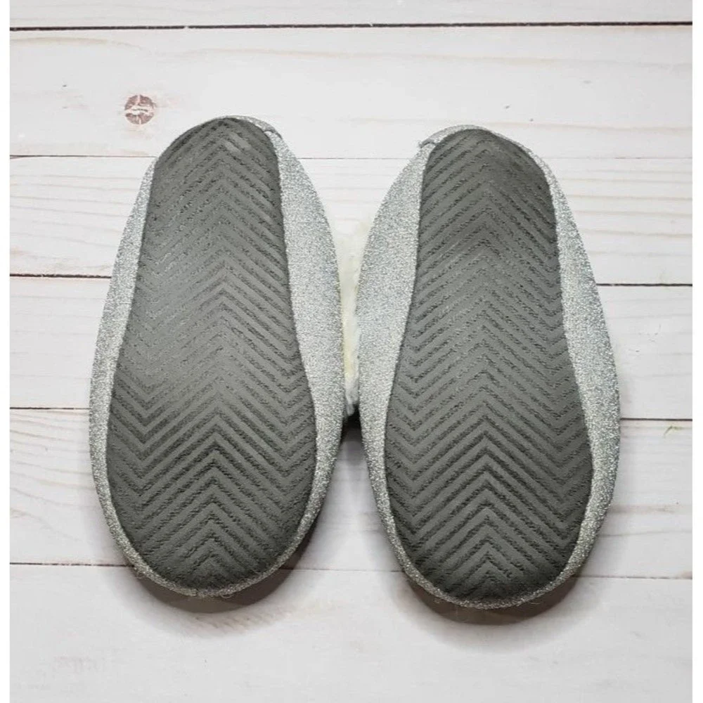 Girls Childrens Place Slippers 10/11
